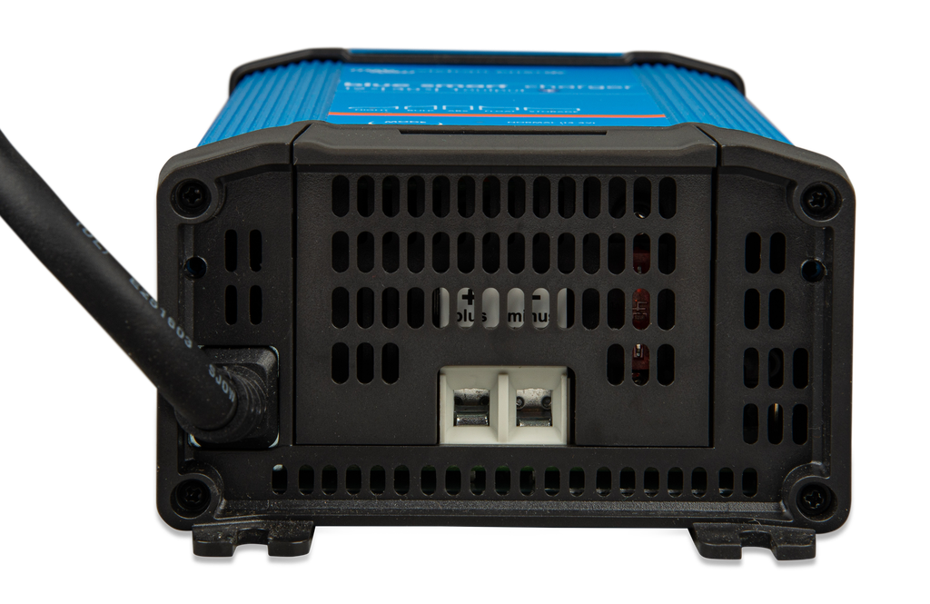 Blue Smart IP22 Charger 12V 30A (1) 120V(connectors)