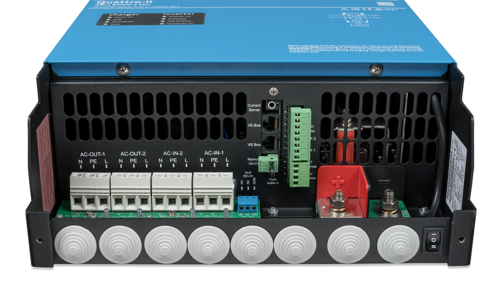 Quattro-II 48/5000/70-50/50 (connector bottom)