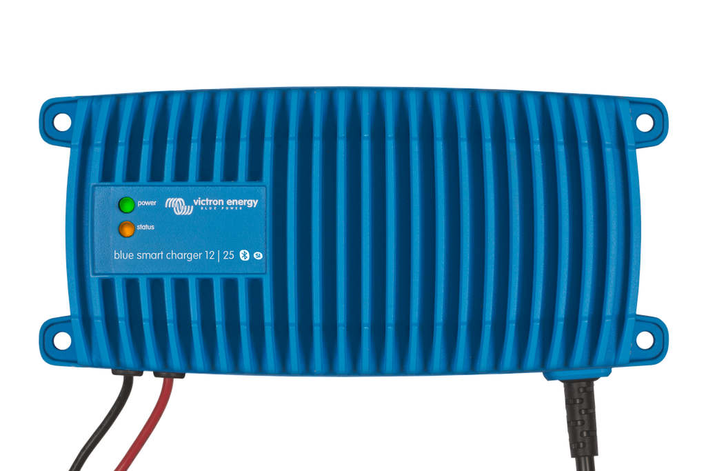 Blue Smart IP67 Charger 12/7(1) 230V CEE 7/7