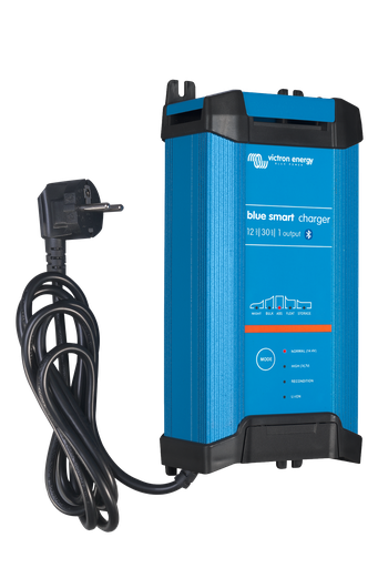 [BPC123047012] Blue Smart IP22 Charger 12/30(1) 230V AU/NZ